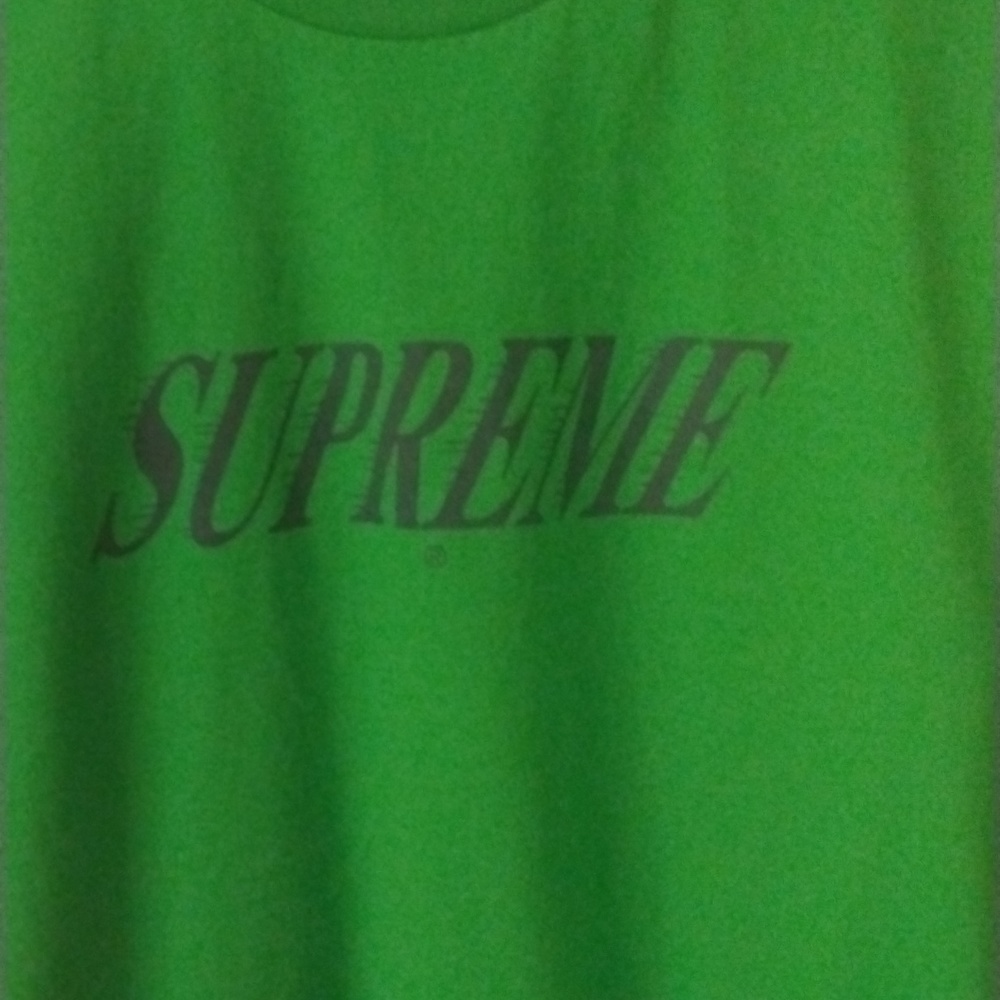Supreme tee